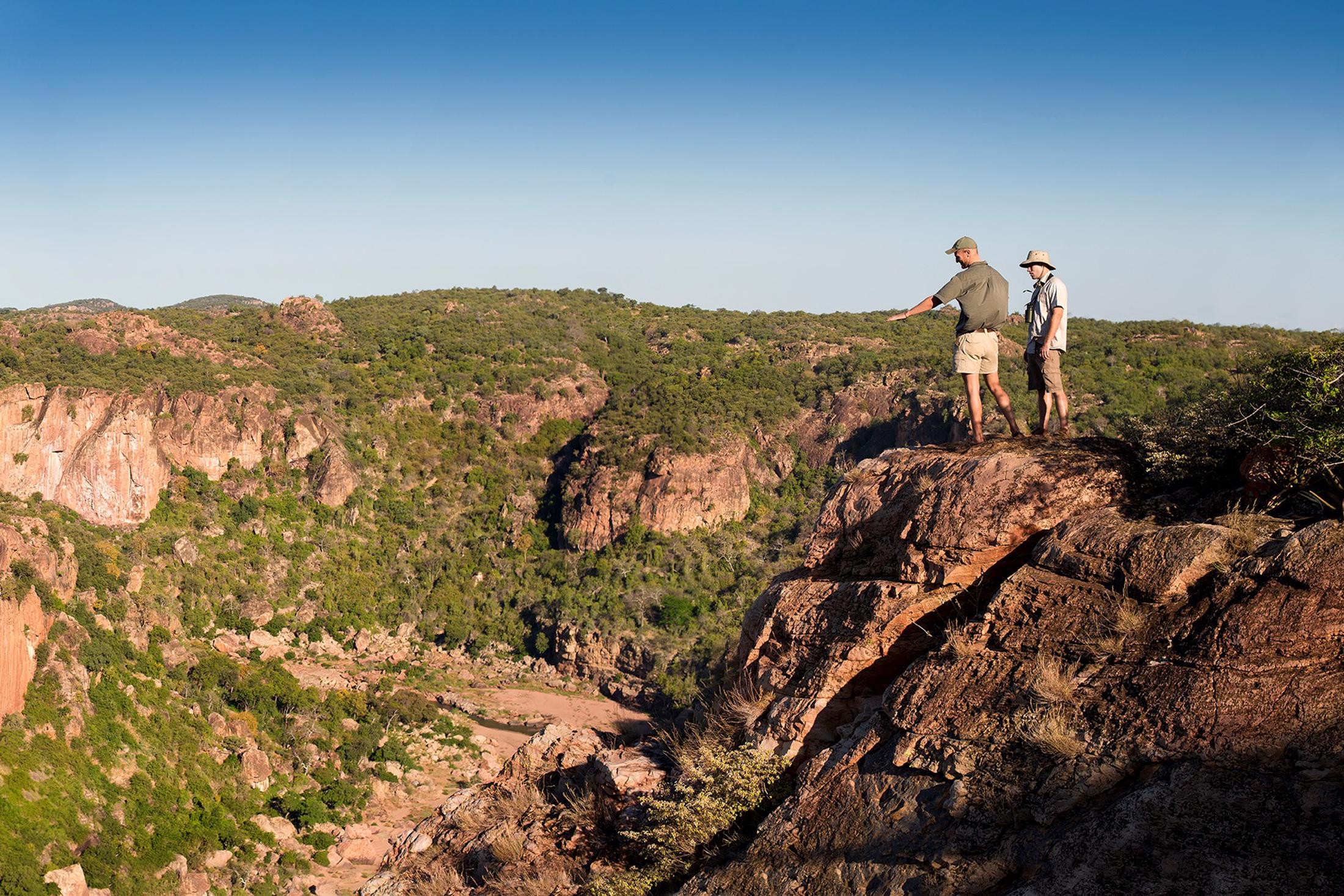 Pafuri Walking Safaris - Uitzicht over Lanner Gorge