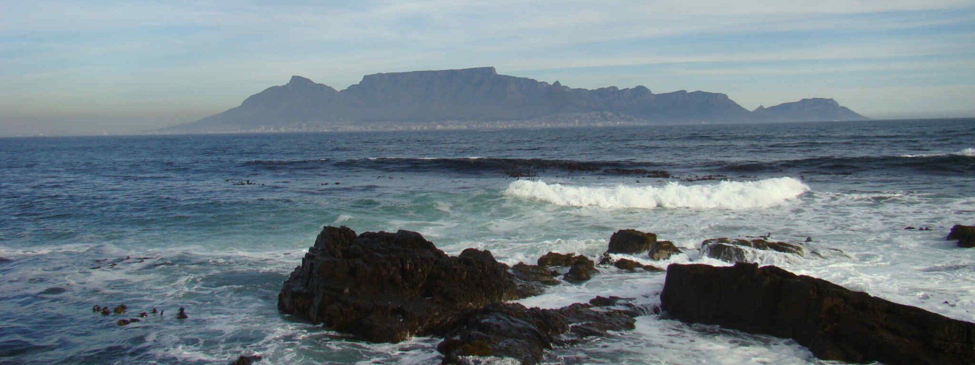 De Tafelberg en Kaapstad vanaf Robben Eiland