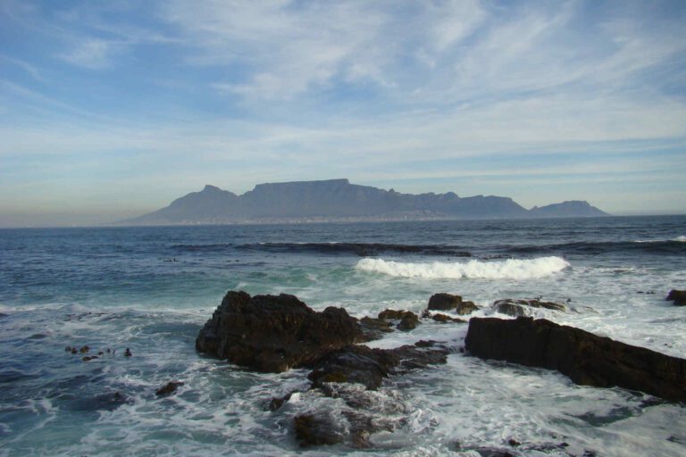 De Tafelberg en Kaapstad vanaf Robben Eiland
