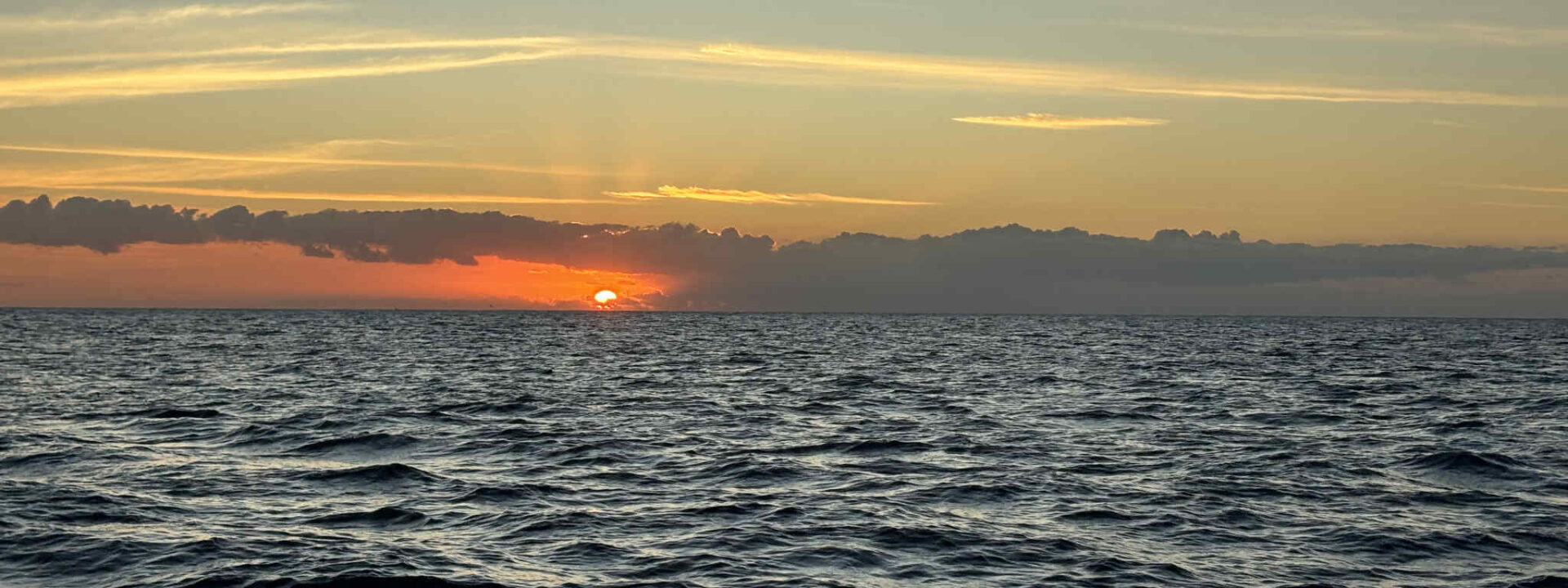 Zonsondergang over zee op Mauritius