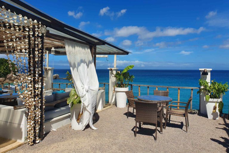 Tropisch restaurant op de Seychellen