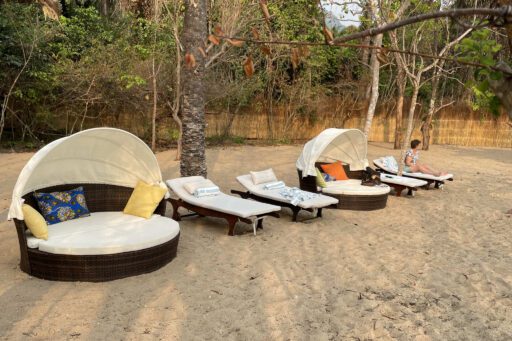 Strandbedjes in Tanzania